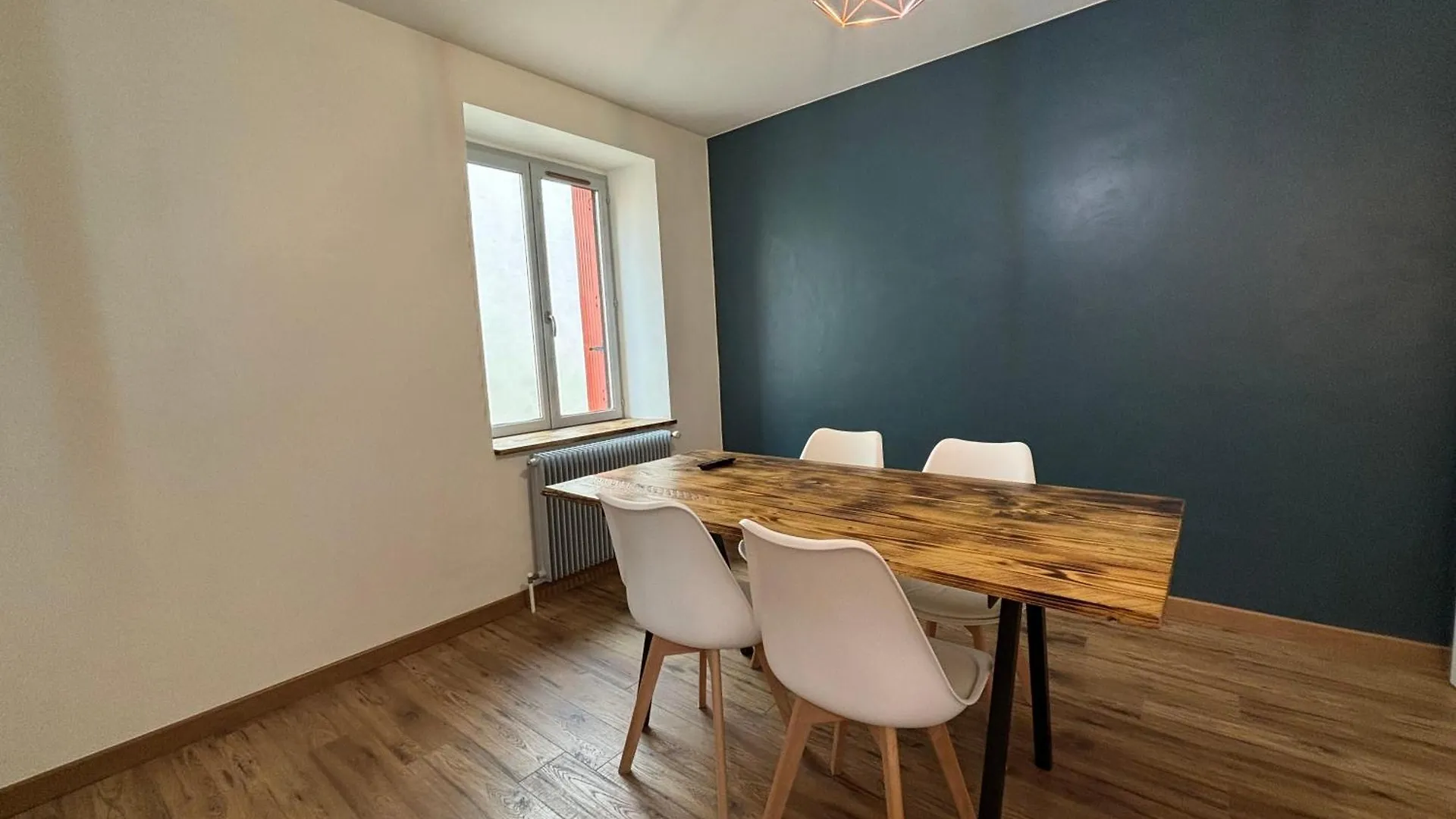 Appartement 6 Personnes - Lit King Size - Balneo - Wifi Le Puy-en-Velay France
